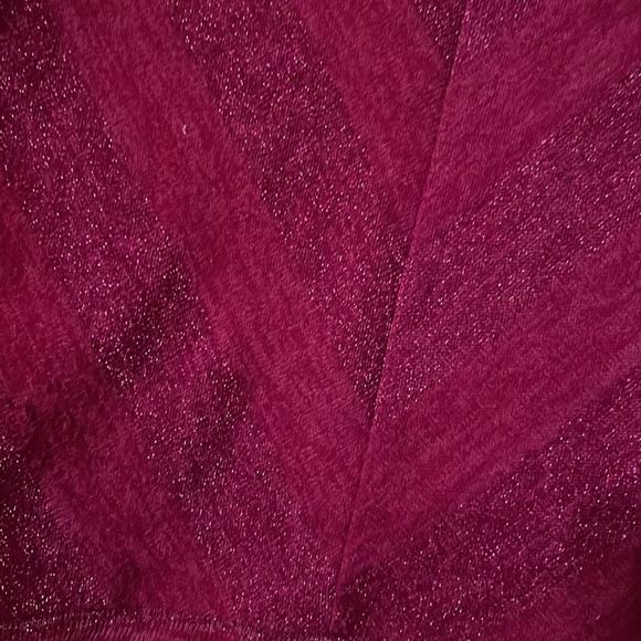 •KNITWORKS• little girls pink chevron striped blouse in size 10/12(L) - Picture 3 of 5